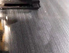 剪板沖孔微孔第一步