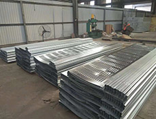 冷彎成型第二步